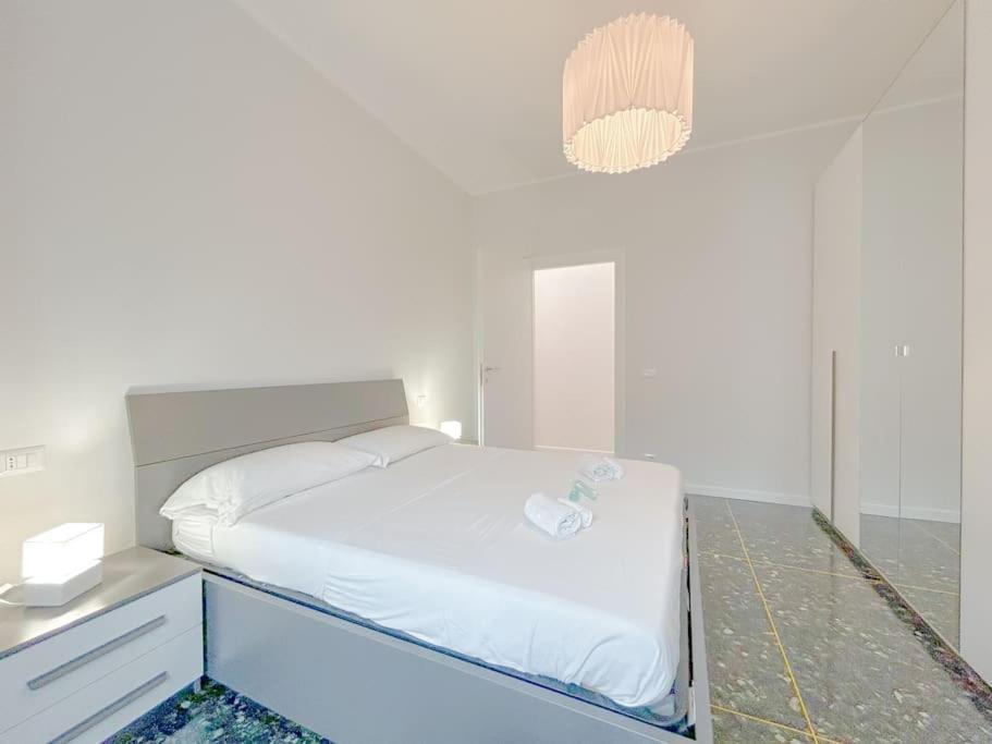 Free Parking - Elegante Casa Con Wifi -Smarttv Apartment Savona Exterior photo