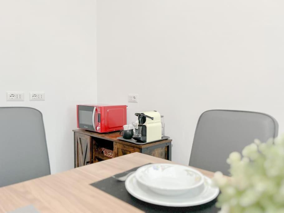 Free Parking - Elegante Casa Con Wifi -Smarttv Apartment Savona Exterior photo